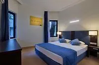 Tacun Nisa 3*